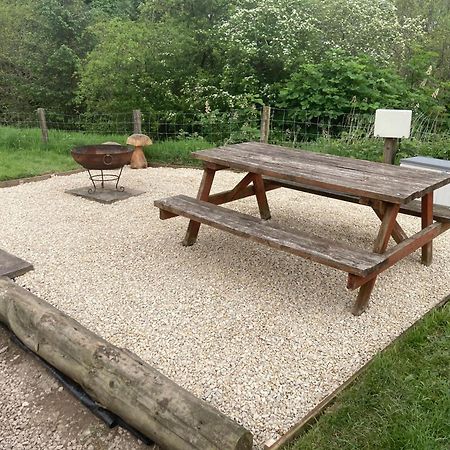 Llanrhaeadr-ym-Mochnant Wild Valley Bunkhouse מראה חיצוני תמונה